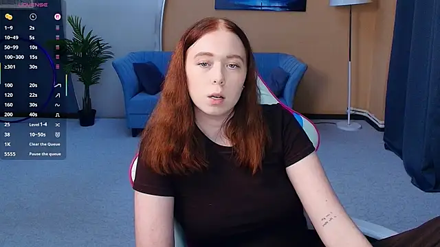 Snapshot of AddieOsler chatting on June 8, 1:28 am AddieOsler online show from June 8, 1:28 am