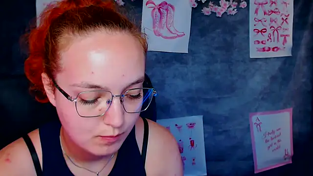 Snapshot of MissAriaa chatting on August 6, 12:18 pm MissAriaa online show from August 6, 12:18 pm
