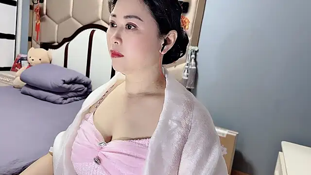 yaoyao22678 online show from April 1, 2:12 am