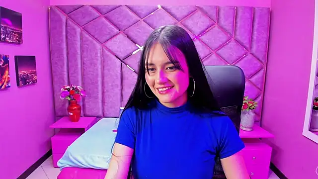 Snapshot of Charlotte_Rosy chatting on November 8, 8:40 pm Charlotte Rosy online show from November 8, 8:40 pm