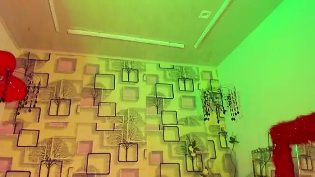 Nayla Monroee online show from February 14, 9:33 pm