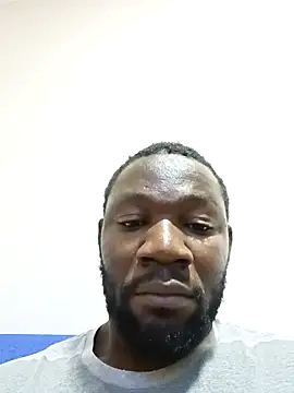 Snapshot of shoodly99 chatting on February 16, 2:40 am shoodly99 online show from February 16, 2:40 am