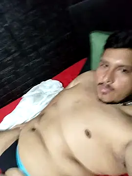 Snapshot of mascaraDeFuego chatting on October 28, 5:33 am mascaraDeFuego online show from October 28, 5:33 am