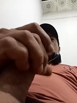 Snapshot of Manicomio1_ chatting on October 28, 4:38 am Manicomio1  online show from October 28, 4:38 am