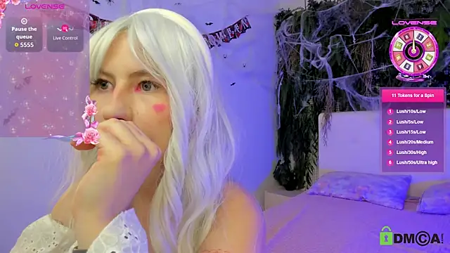 Lillith  6ia online show from November 1, 2:52 pm