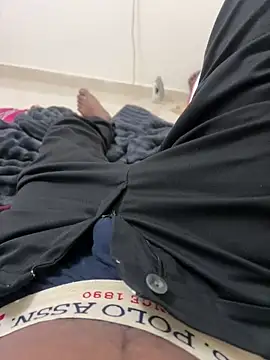 Snapshot of Nazeer8897 chatting on October 26, 10:43 am Nazeer8897 online show from October 26, 10:43 am