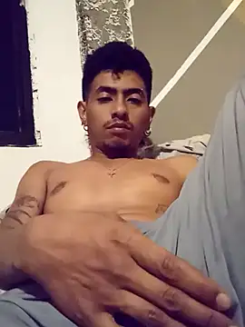 SkinniYamo online show from March 5, 5:58 am