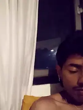 SkinniYamo online show from April 7, 4:13 am