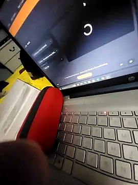 Snapshot of dlpartyslut chatting on October 26, 9:15 am dlpartyslut online show from October 26, 9:15 am