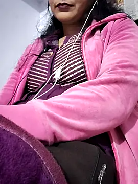 Hot-Rubyy online show from February 7, 5:05 pm