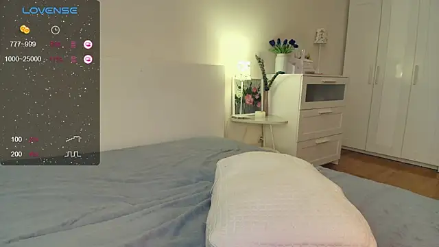 Snapshot of harriel1 chatting on November 11, 3:06 am harriel1 online show from November 11, 3:06 am