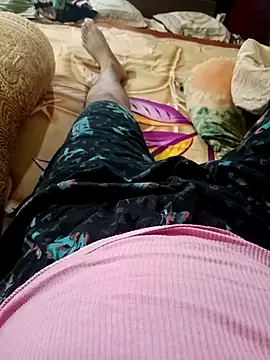 Snapshot of sexy_sila_420 chatting on October 27, 6:23 pm sexy sila 420 online show from October 27, 6:23 pm