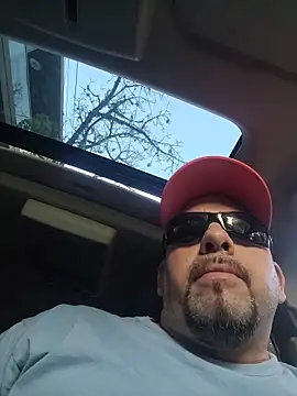 Snapshot of Tincho1051 chatting on April 22, 7:59 pm Tincho1051 online show from April 22, 7:59 pm