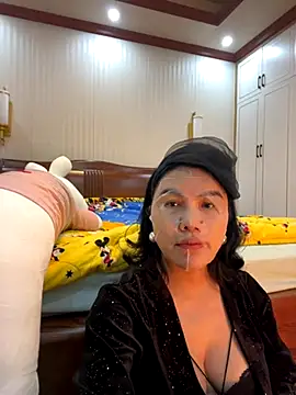 Snapshot of Qt889999 chatting on November 10, 2:16 pm Qt889999 online show from November 10, 2:16 pm