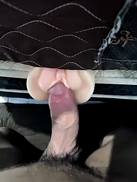 Renatomendes07H online show from April 19, 12:33 am