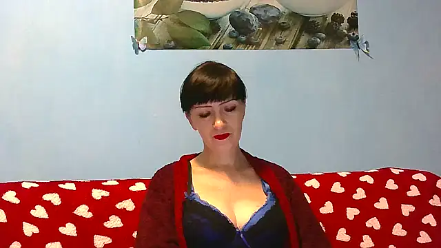 IffetLove42 online show from November 18, 6:45 pm