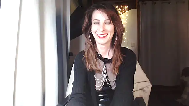 Snapshot of MissDyannis chatting on March 27, 10:20 pm MissDyannis online show from March 27, 10:20 pm