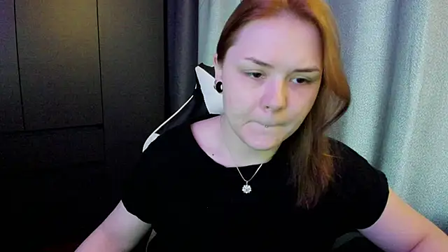 sophia lix online show from March 12, 10:10 am