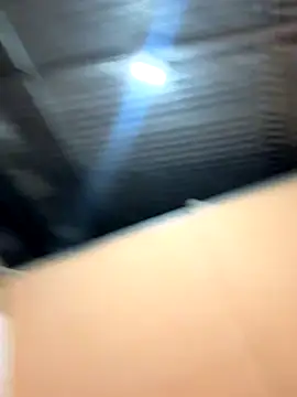 Snapshot of selenerey chatting on October 27, 2:04 am selenerey online show from October 27, 2:04 am