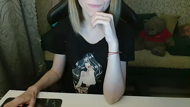 Snapshot of _Alisa_Allison_ chatting on November 9, 3:21 pm Alisa Allison online show from November 9, 3:21 pm