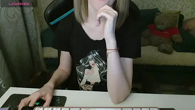 Snapshot of _Alisa_Allison_ chatting on November 16, 3:06 pm Alisa Allison online show from November 16, 3:06 pm