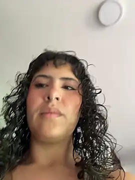 SugarTroubl33 online show from March 29, 1:22 pm