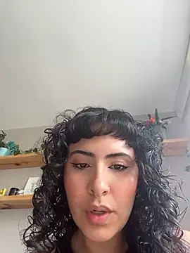 SugarTroubl33 online show from April 3, 3:10 pm