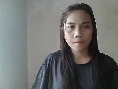 Snapshot of Ur_HotCat chatting on October 31, 3:18 am Ur HotCat online show from October 31, 3:18 am