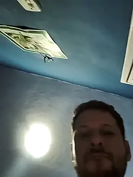 Snapshot of vinerjcam chatting on October 27, 3:43 am vinerjcam online show from October 27, 3:43 am