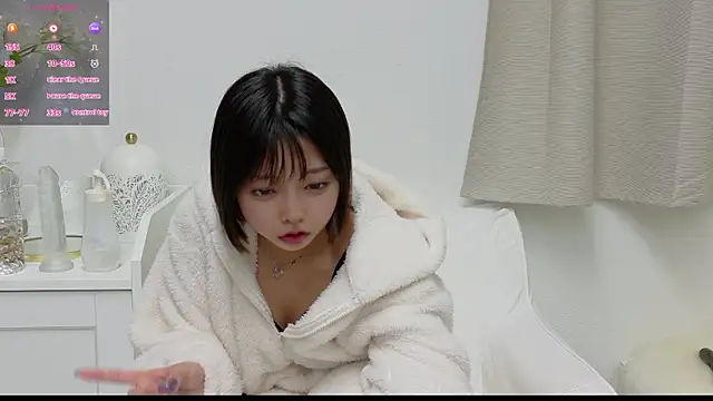 -Yoru- online show from February 19, 9:05 am