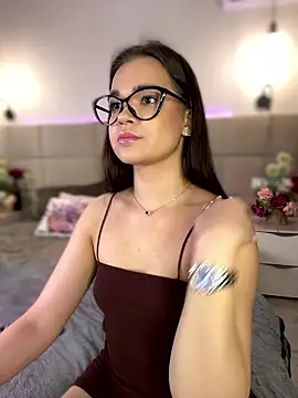 BabyShy- online show from January 14, 11:20 pm