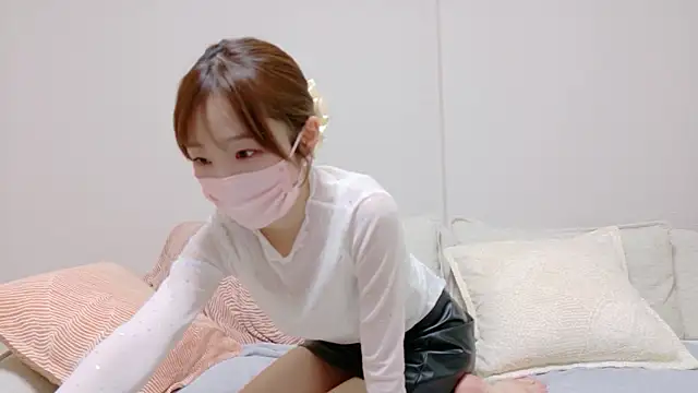 Snapshot of muichat_61 chatting on March 13, 1:18 pm muichat 61 online show from March 13, 1:18 pm