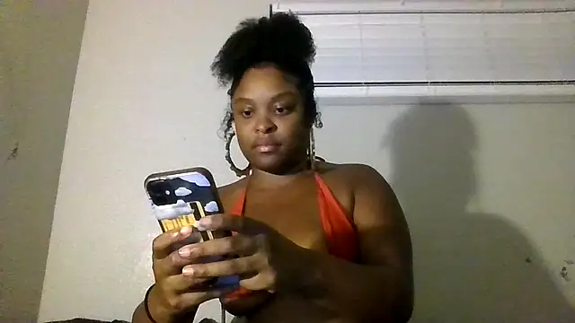 Snapshot of lavishsquirter_ chatting on November 16, 9:15 am lavishsquirter online show from November 16, 9:15 am