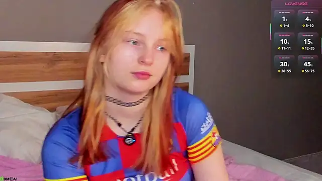 Snapshot of AngelWisee chatting on June 16, 3:09 am AngelWisee online show from June 16, 3:09 am