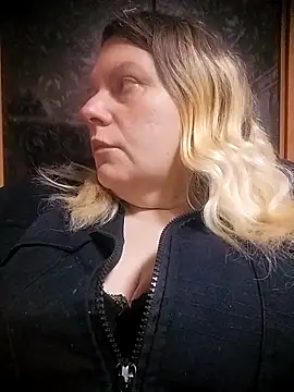 Lana-murr online show from March 22, 6:28 am