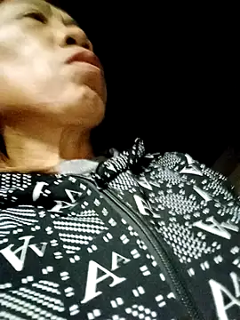 bella-la online show from February 8, 9:13 am