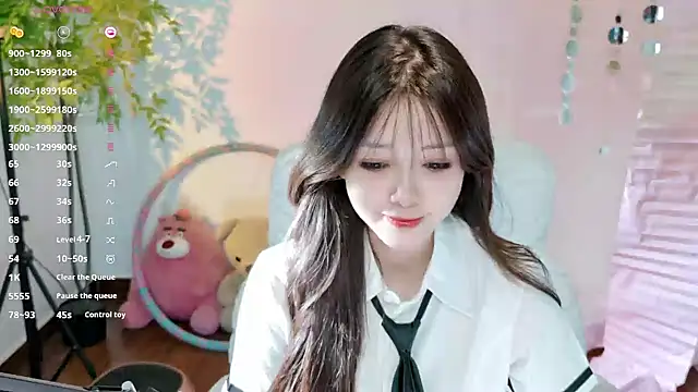 Snapshot of Yiluo95 chatting on May 28, 4:48 pm Yiluo95 online show from May 28, 4:48 pm