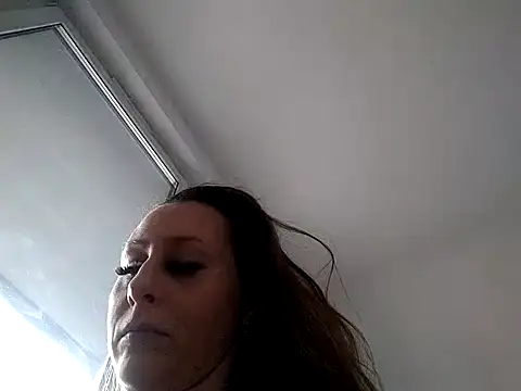 Snapshot of Anneta280671 chatting on April 24, 11:23 am Anneta280671 online show from April 24, 11:23 am
