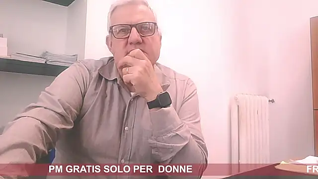 Snapshot of Diegoriv71 chatting on April 22, 11:56 am Diegoriv71 online show from April 22, 11:56 am