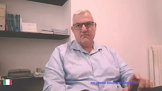Snapshot of Diegoriv71 chatting on May 4, 9:38 am Diegoriv71 online show from May 4, 9:38 am