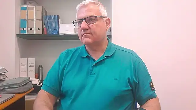 Snapshot of Diegoriv71 chatting on June 4, 6:52 am Diegoriv71 online show from June 4, 6:52 am