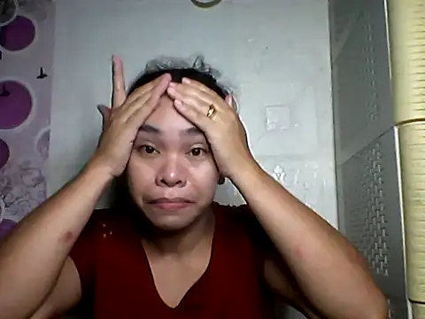 Snapshot of Honeyjean_30 chatting on November 13, 5:23 pm Honeyjean 30 online show from November 13, 5:23 pm