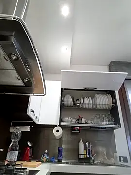 Piediniecollant online show from March 16, 11:14 am