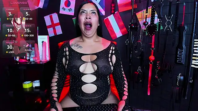 Snapshot of Loana_bdsm chatting on June 26, 3:00 am Loana bdsm online show from June 26, 3:00 am
