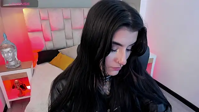 Snapshot of mia_jagger chatting on May 1, 7:51 pm mia jagger online show from May 1, 7:51 pm