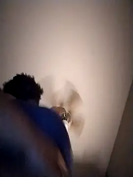 Snapshot of Mzhoneyy89 chatting on October 31, 6:58 am Mzhoneyy89 online show from October 31, 6:58 am