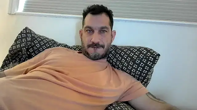 ckraiders84 online show from November 26, 7:15 pm