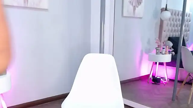 Snapshot of Afrika_Evanss chatting on November 8, 11:32 am Afrika Evanss online show from November 8, 11:32 am