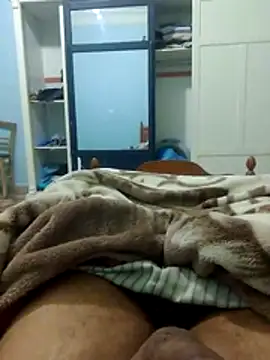 Snapshot of Ayoub_ben27 chatting on April 19, 6:21 pm Ayoub ben27 online show from April 19, 6:21 pm