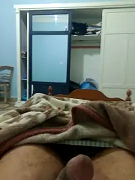 Snapshot of Ayoub_ben27 chatting on April 20, 11:35 am Ayoub ben27 online show from April 20, 11:35 am